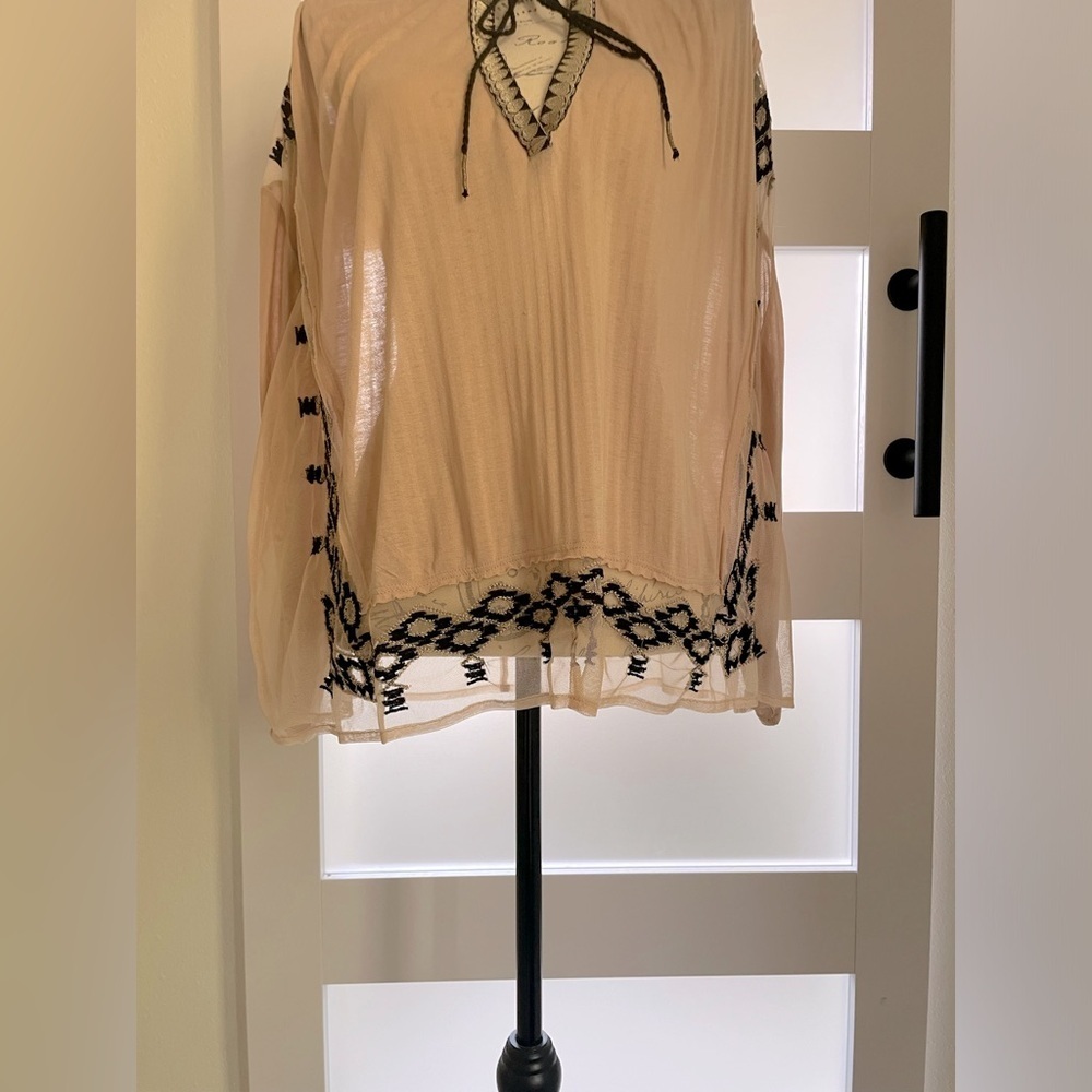 Free People tan bohemian top size small EUC 🥰 - Picture 6 of 10